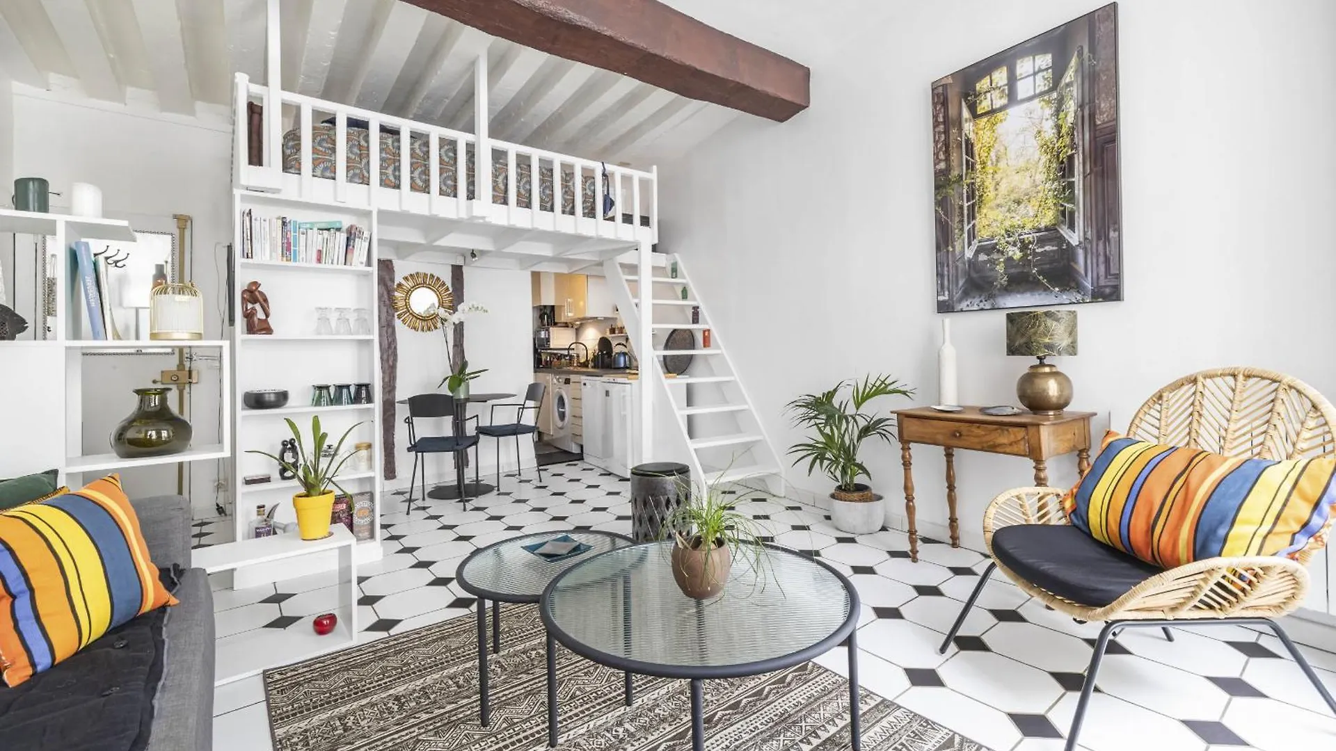 Jeu De Dames Apartment Paris France